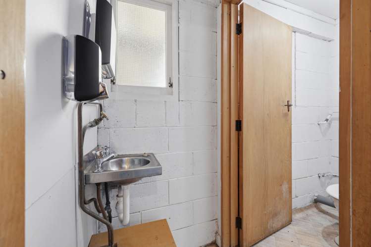 590 Hillside Road Caversham_19