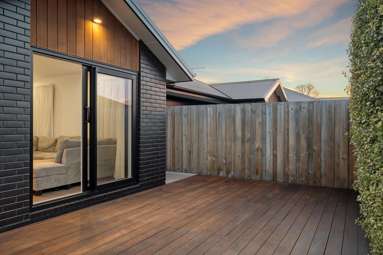 3 Eminence Drive_2