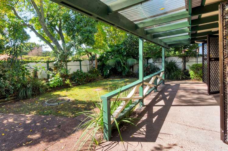 1/50 Ray Small Drive Pahurehure_13