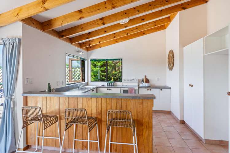 12 Kaitawa Street Waikanae Beach_8