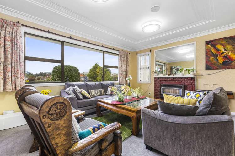 35 Robertson Street Glenholme_1