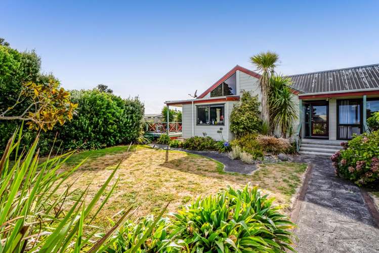 8 Pohutukawa Drive Opunake_14