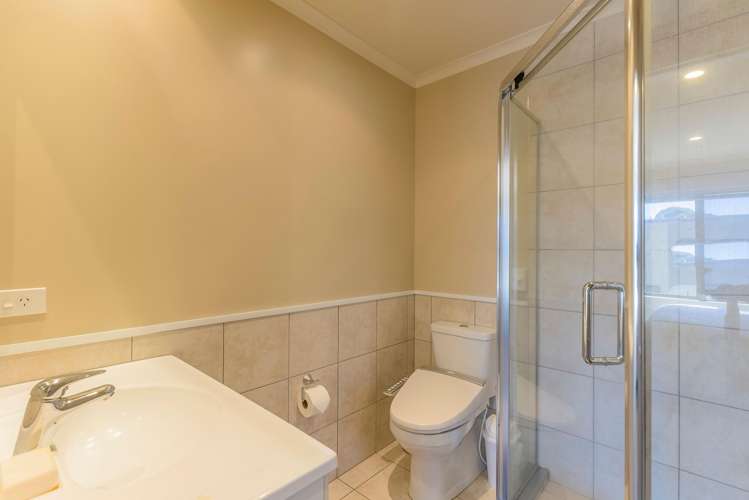 5/8 Wellington Road Paekakariki_11