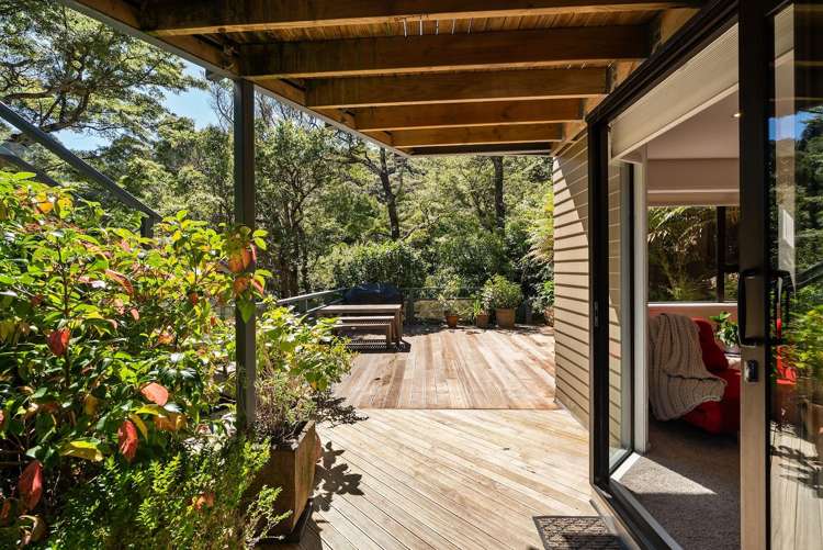 136 Cheviot Road, Lowry Bay Eastbourne_25