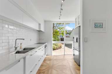 6/211 St Heliers Bay Road_3