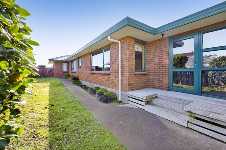 60 Pembroke Road East Stratford_30