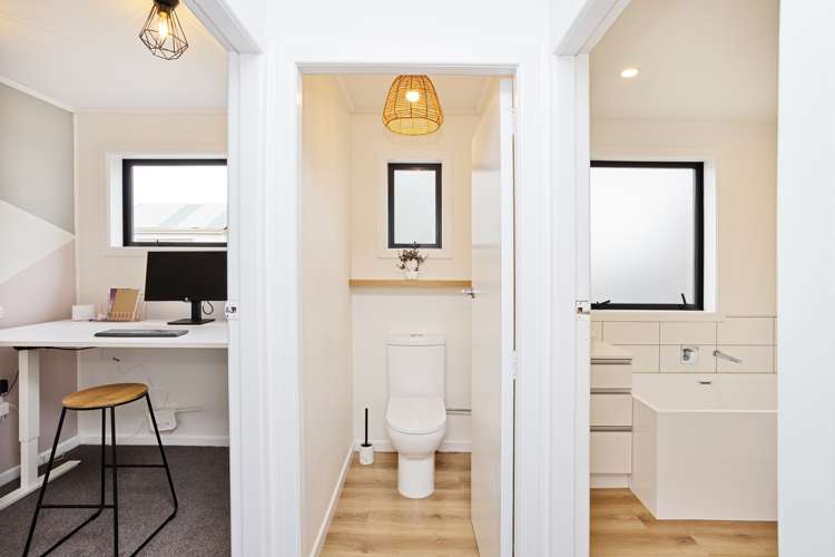 160 Chelmsford Street Windsor_11