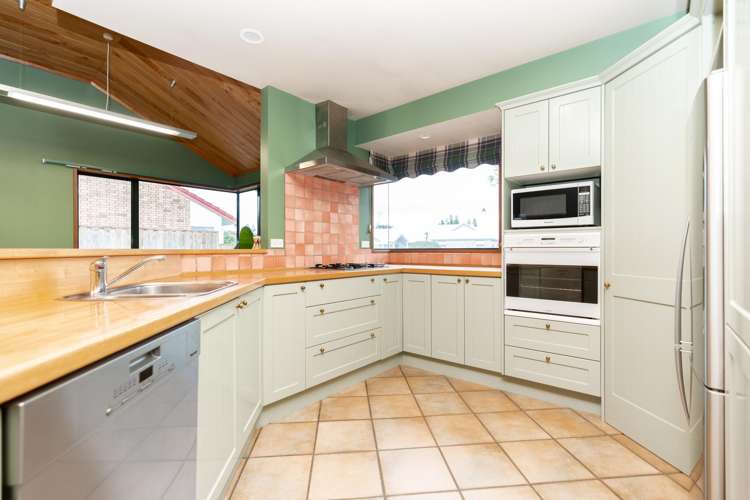 6 Earls Court Hillcrest_7