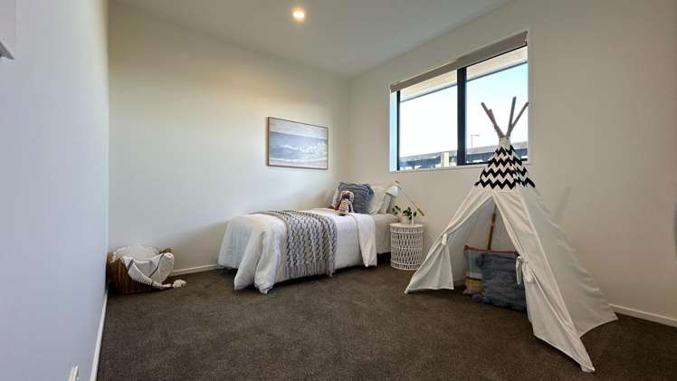 40 Strowan Avenue Elgin_17