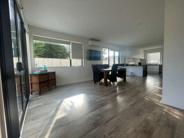 35 Essex Street Te Atatu South_4