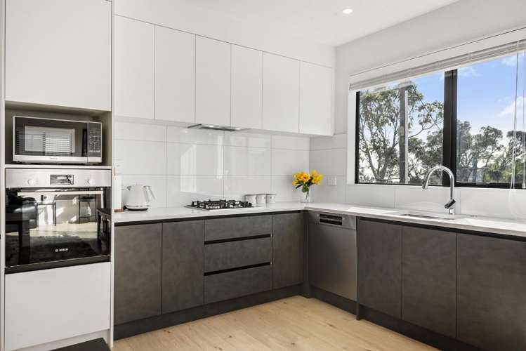 8/26 Long Bay Drive Torbay_7