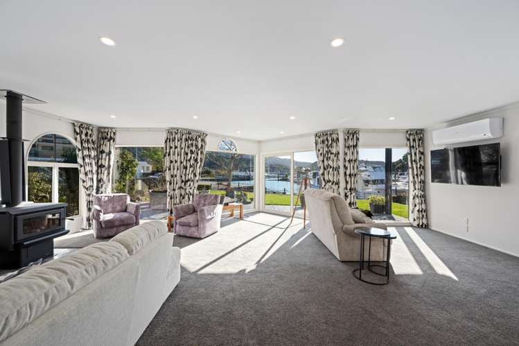 37 Waikawa Road_5