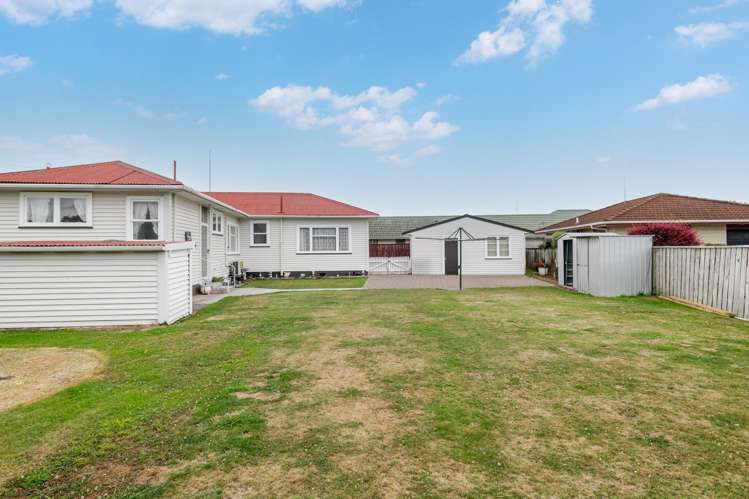 16 Monrad Street Highbury_19