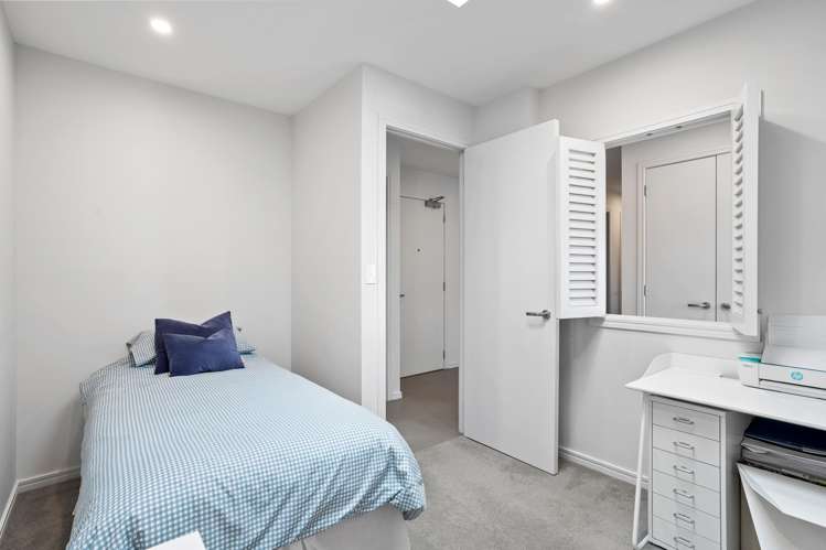 402/2A Raurenga Avenue Royal Oak_13