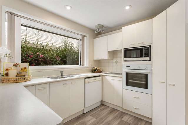 9 Cardigan Bay Place Addington_1