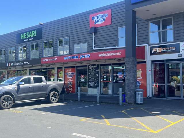 Wairau Valley 334sqm retail for lease