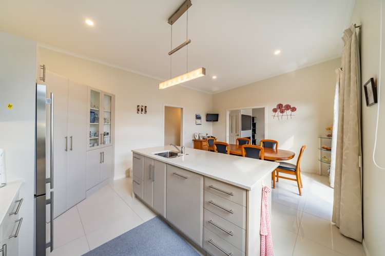 17 Parkwood Grove Trentham_6