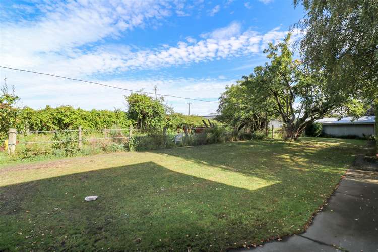 166 Barton Road Fairview_22