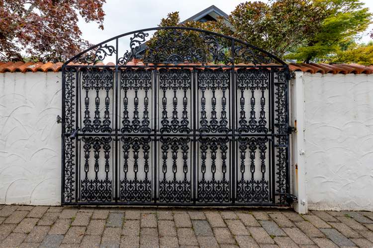 4 Cobham Place Solway_28