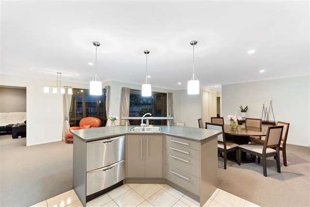 8 Somerton Drive Huntington_3