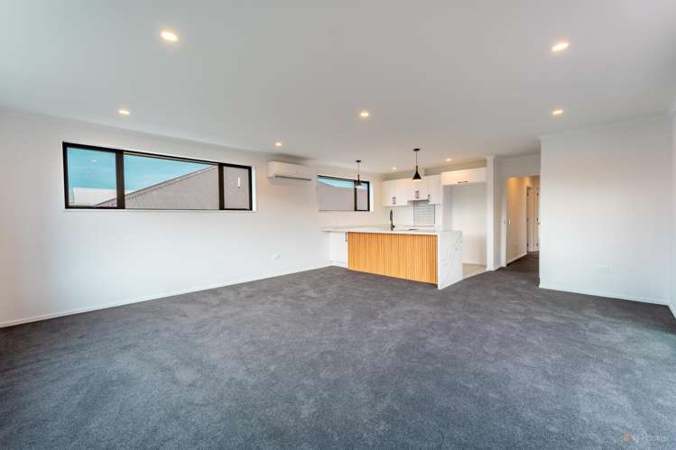 86 & 86A Church Street Seaview_3
