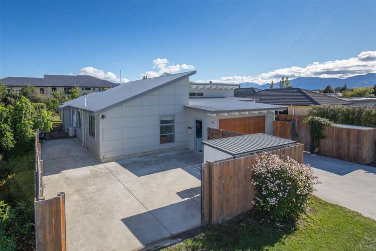 29 Kingston Street Albert Town_19