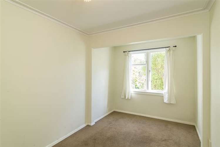 1 Karamu Street Eastbourne_9