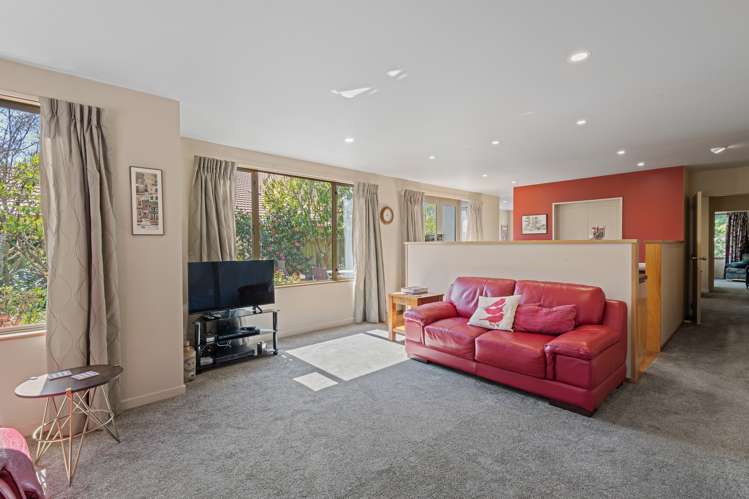 9 Oakmont Green Shirley_6