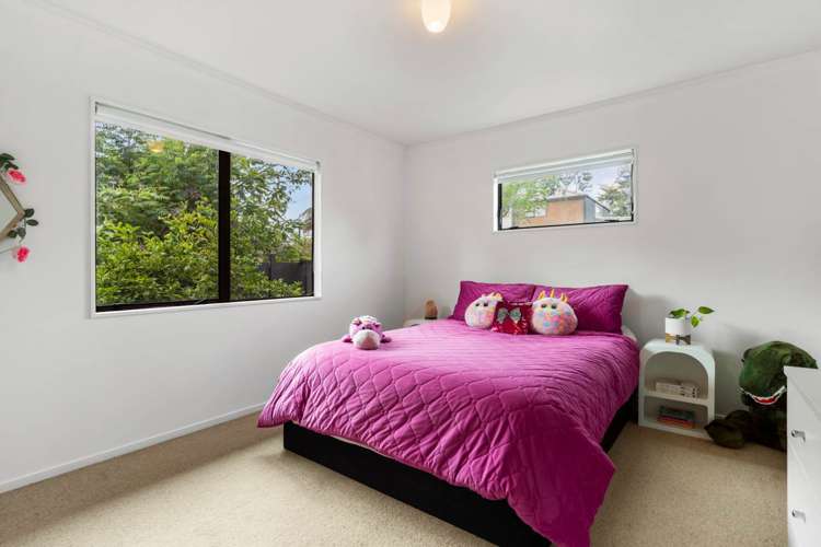 1/10 Clinton Avenue Te Atatu Peninsula_9