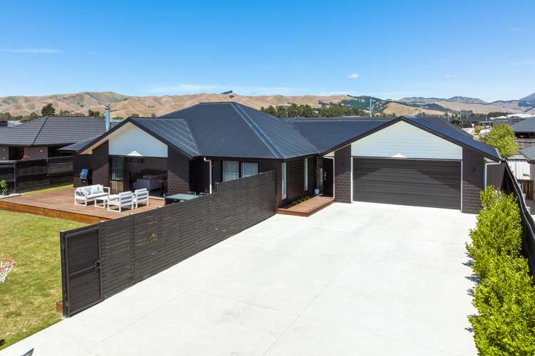 9 Harvard Road Burleigh_21