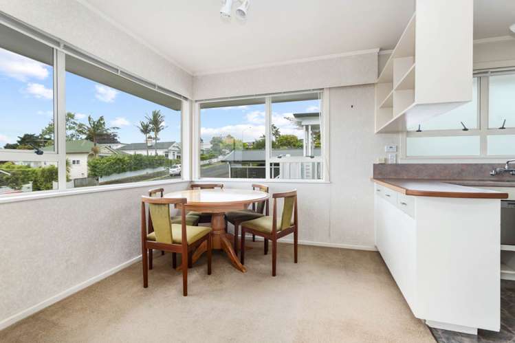 1/1 Rahiri Road Mount Eden_2