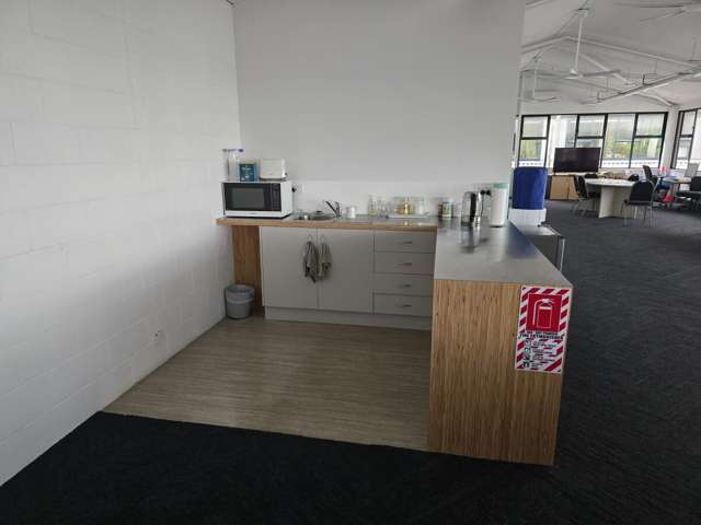 Level 1, 2 Port  Road Seaview_3