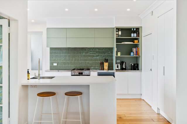 46 Smale Street Point Chevalier_2