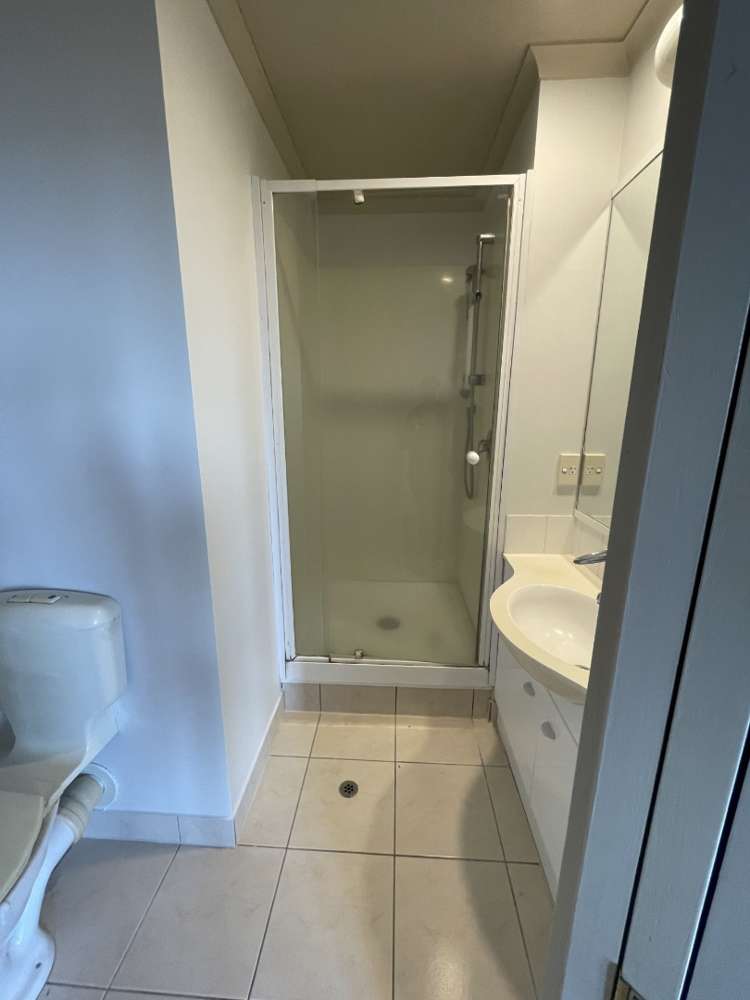 8E/117 Victoria St West City Centre_6