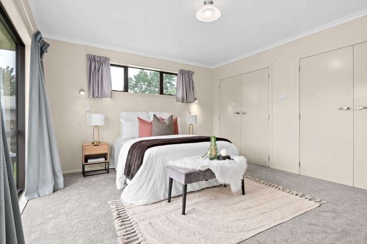 66 Southsea Crescent Silverdale_10