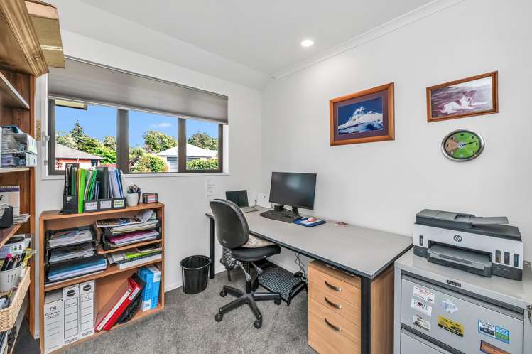 11 Stanwood Grove Darfield_17