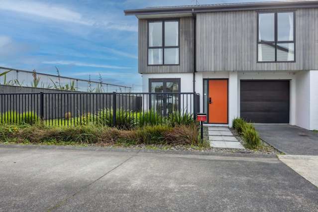 6 Henry Lloyd Place Silverdale_3