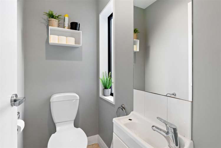 63f Huxley Street Sydenham_11