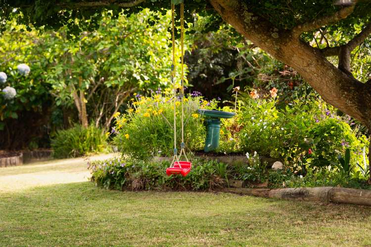 74 Lloyd Avenue Mount Albert_23