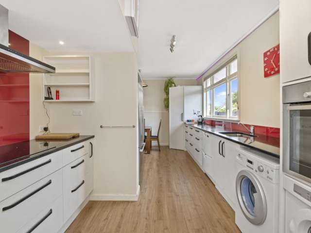 52 Aorangi Road Bryndwr_3