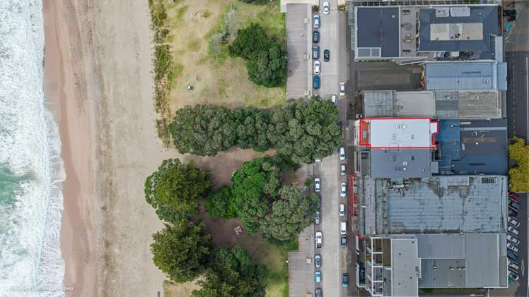 9/16 Beach Front Lane Browns Bay_5