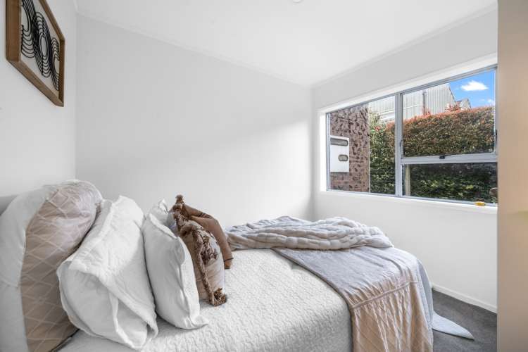 2/65 Long Drive Saint Heliers_11