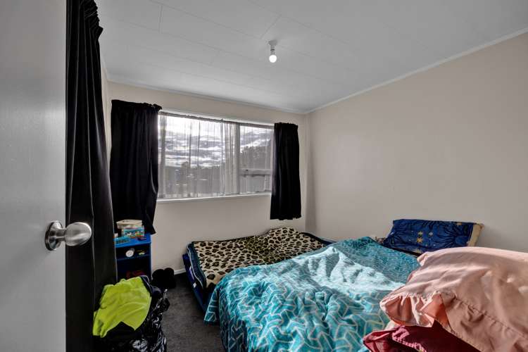 88 South Road Manaia_9