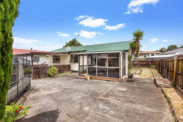 1/5 Malaspina Place Papatoetoe_1