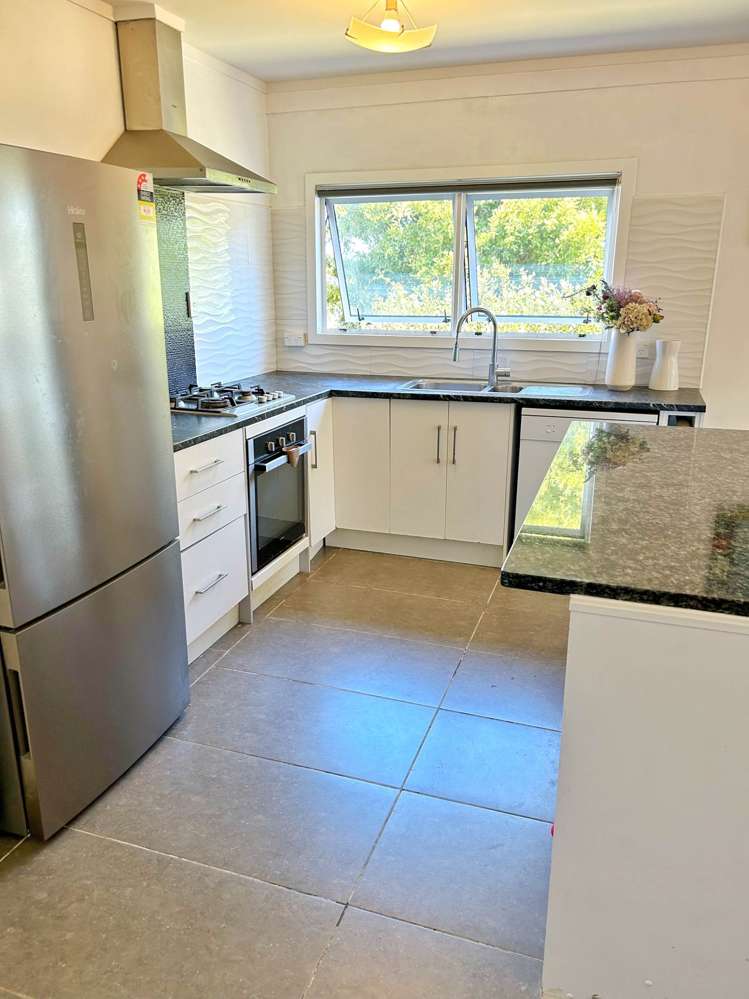 4/304 Great North Road Henderson_6