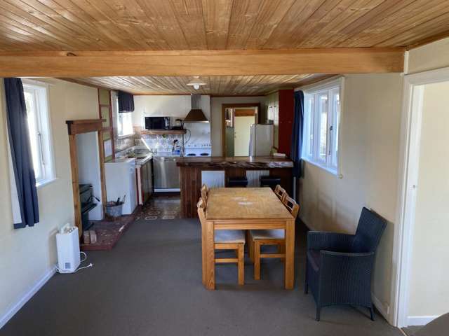 A/4 Kutai Street 11211_1