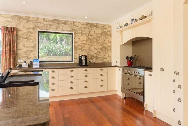 10 Atkins Way Ohauiti_10