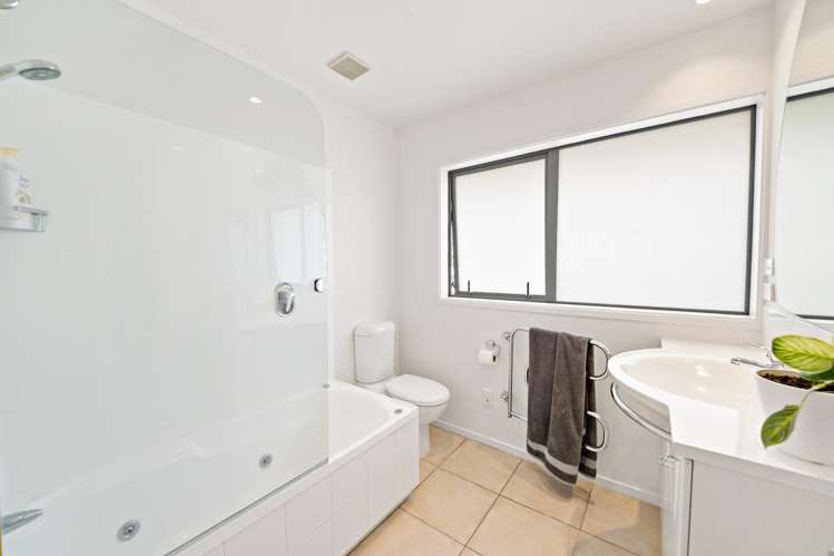 90 Glenmore Road Sunnyhills_15