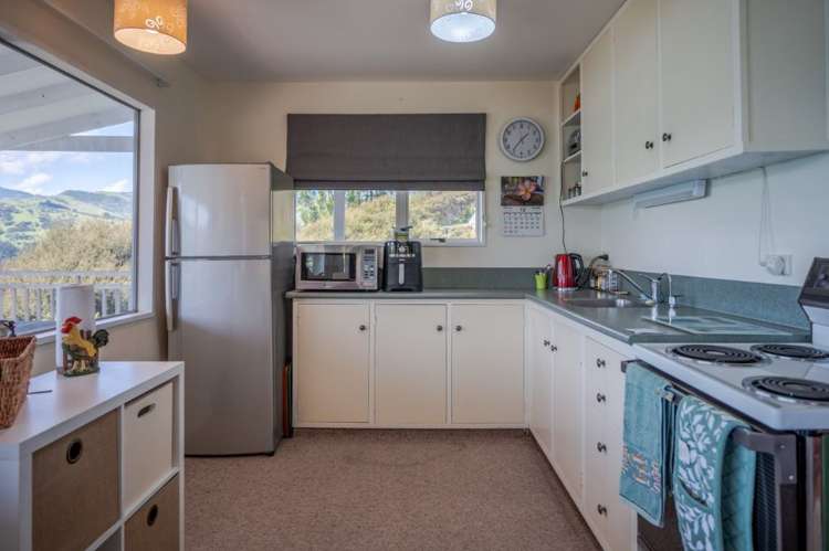 33 Kingfisher Road Takamatua_10