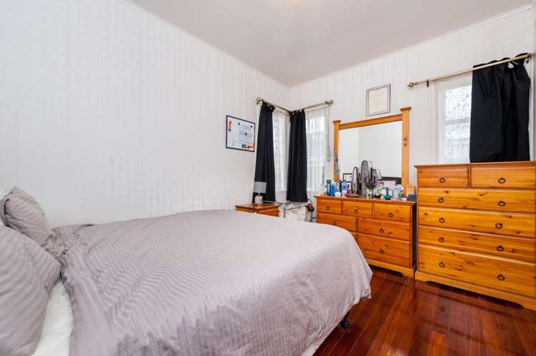 1b Sarona Avenue Glen Eden_15